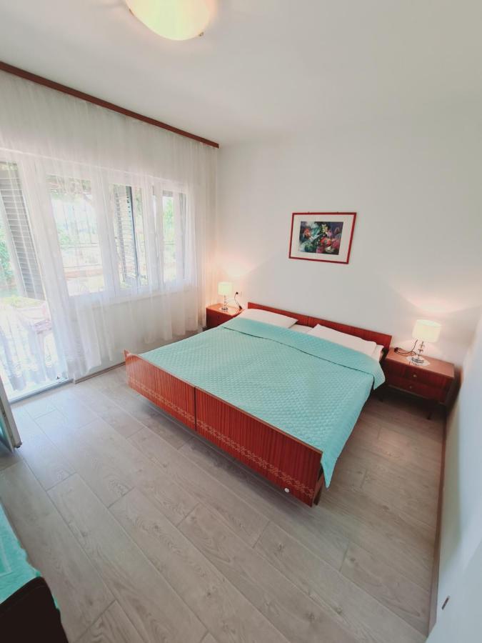 Apartments Viktorija Пула Екстериор снимка