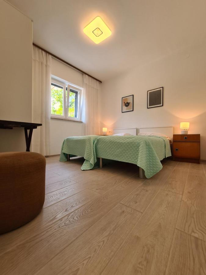 Apartments Viktorija Пула Екстериор снимка