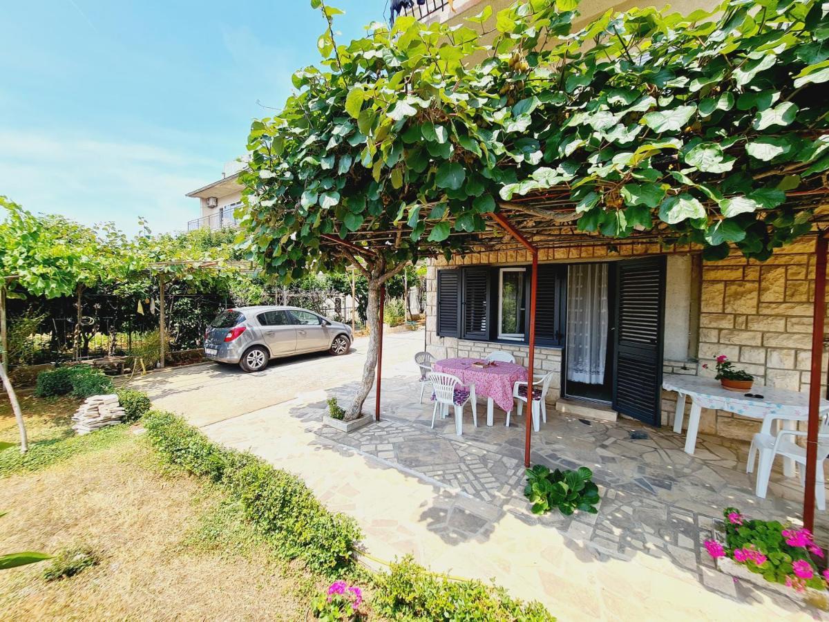 Apartments Viktorija Пула Екстериор снимка
