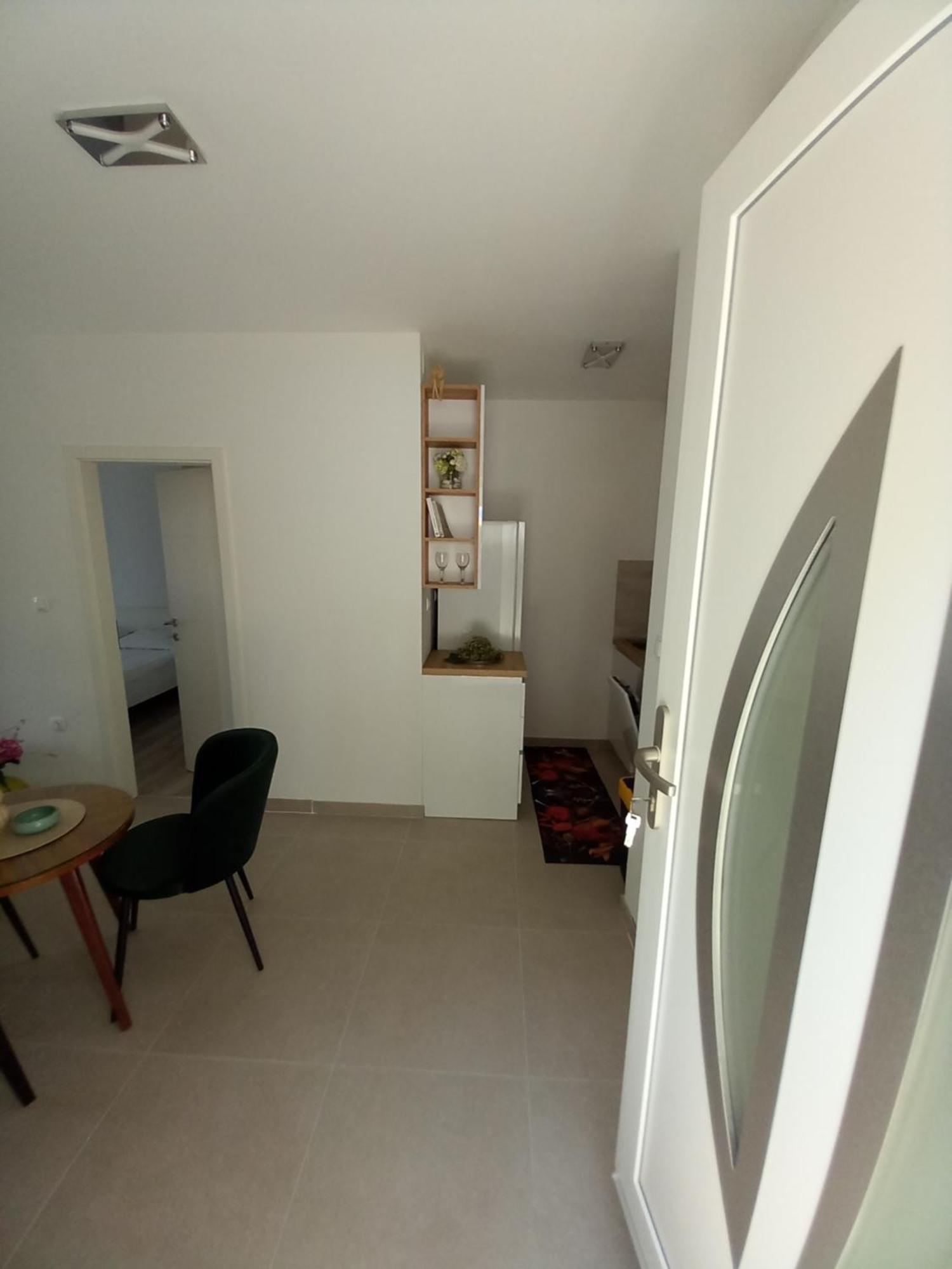 Apartments Viktorija Пула Екстериор снимка
